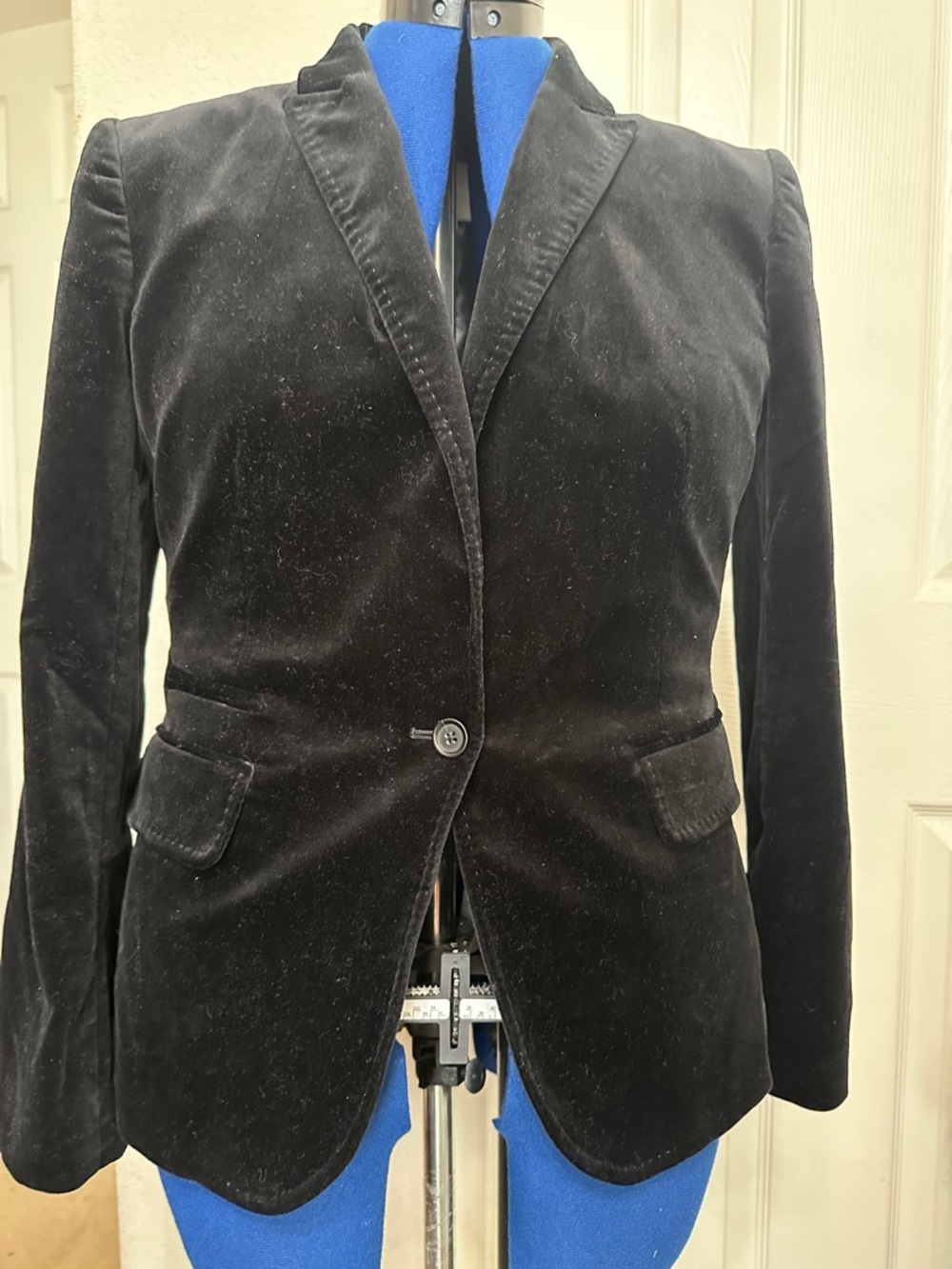 Banana Republic Black Velvet Single-Button Blazer size 12P